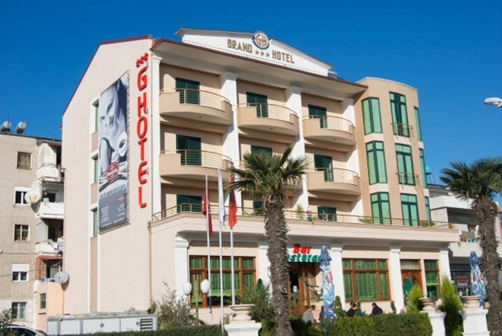Grand Hotel Elbasan Buitenkant foto